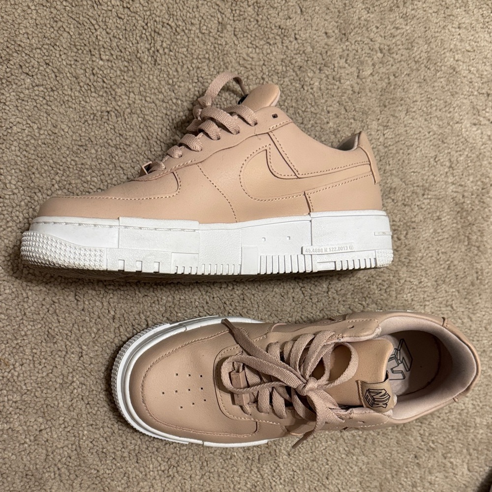 Nike Women's Beige Sneakers - Picture 2 of 3